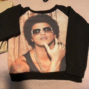 Bruno Mars sweatshirt from Moonshine Jungle concert, size Large